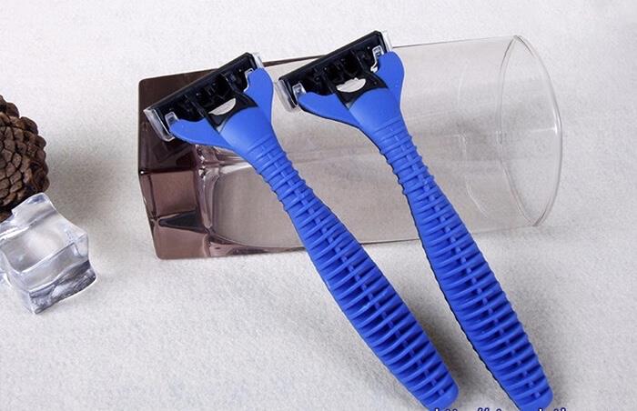 Dụng cụ cạo râu